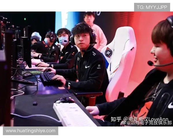 英雄联盟深度解析：TES战队灵活战术与应变能力的全面探讨